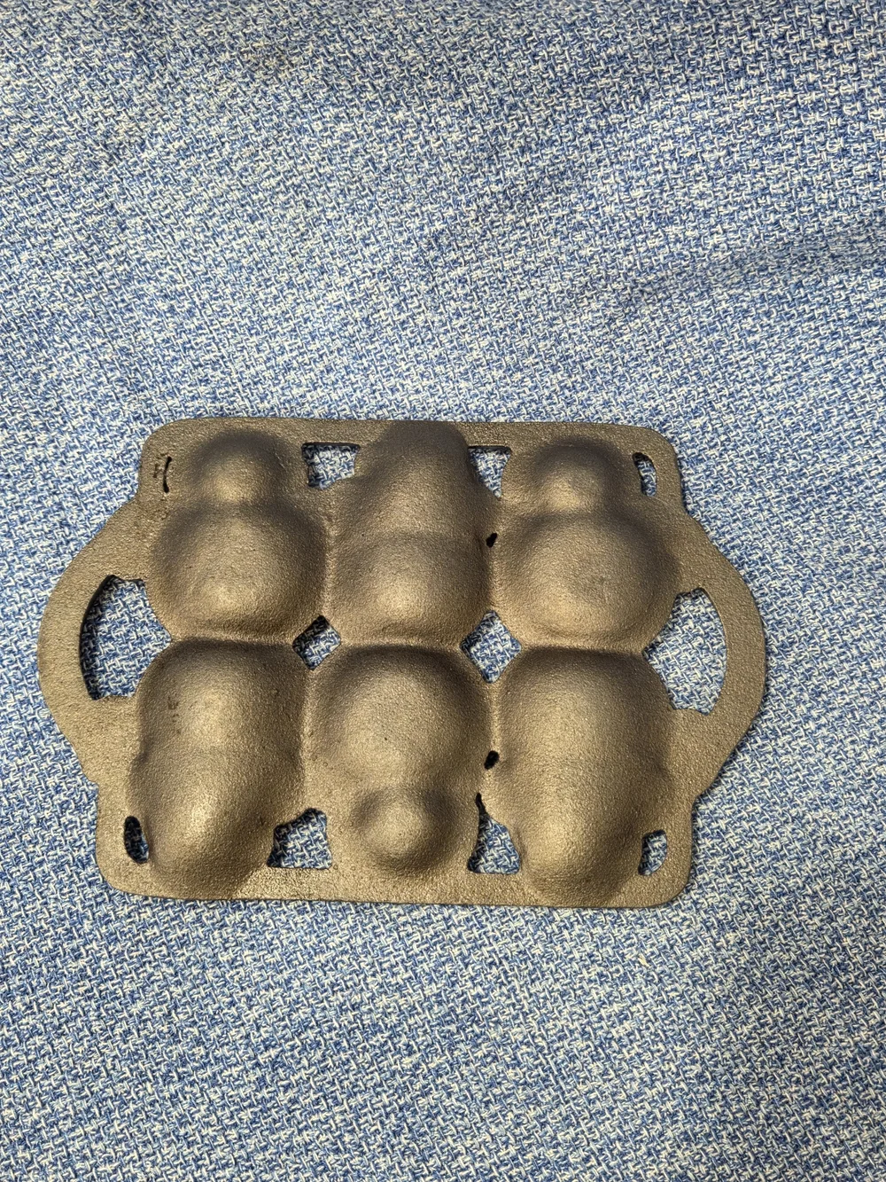 Vintage Black Cast Iron Baking Mold Or Decor